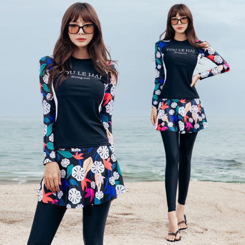 2025新款長袖泳衣女保守浮潛沖浪分體遮肚海邊遊泳水母服