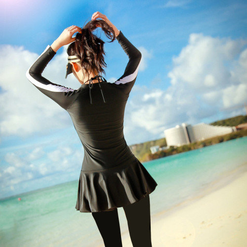 女潛水服長袖裙式鋼托聚攏浮潛服水母衣防曬服沖浪服泳裝