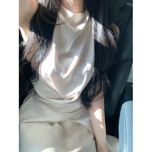 從一時刻【落落白月】小衆設計感緞面套裝高級顯瘦系帶時尚兩件套