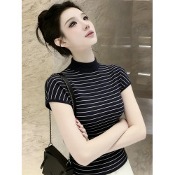 小衆不撞款藍底杏條半高領短袖T恤女夏季款別致休閒百搭減齡上衣