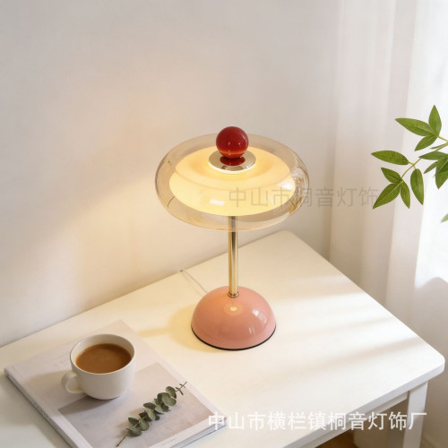 奶油風台燈主臥室床頭燈高級感2026新粉兒童復古輕奢充電氛圍夜燈