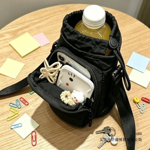 寶媽出行斜背隨身包 大容量多隔層水杯奶瓶收納輕便遛娃手機包