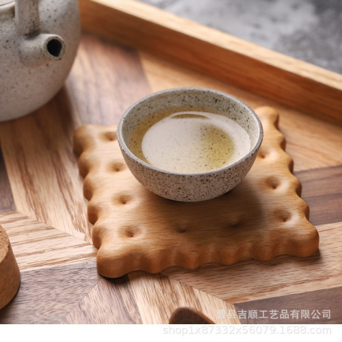 創意實木餅乾杯墊家用馬克杯咖啡杯墊木質隔熱墊餐桌防燙墊水杯墊 創意實木餅乾杯墊家用馬克杯咖啡杯墊木質隔熱墊餐桌防燙墊水杯墊
