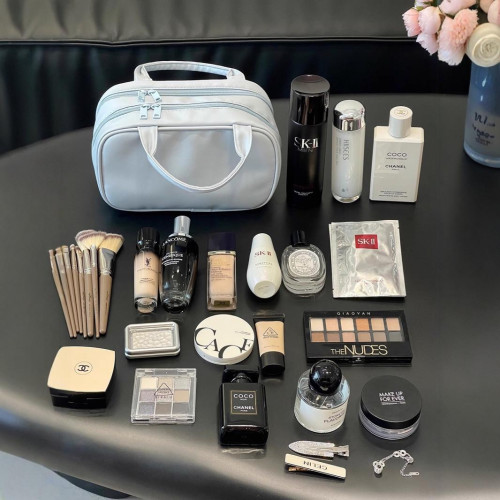 化妝包女2024新款化妝品可攜式分區收納包大容量手提防水旅行洗漱包