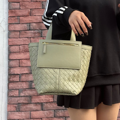 小衆設計編織包手提包2024新款通勤真皮時尚休閒簡約托特包女