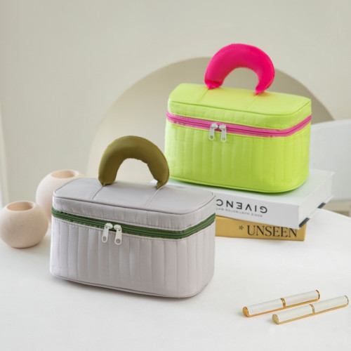 新款小衆設計手提撞色化妝包大容量高級感洗漱包可攜式化妝品收納包 新款小衆設計手提撞色化妝包大容量高級感洗漱包可攜式化妝品收納包