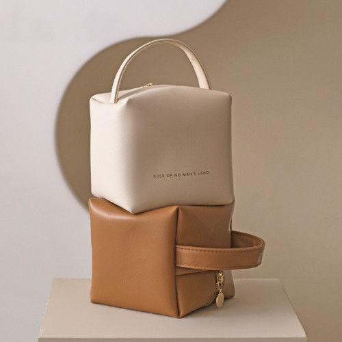 2025新款迷你奶油化妝包ins感可攜式大容量PU防水旅行護膚品收納包