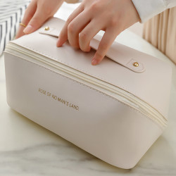 嚴選化妝包可攜式大容量收納包新款旅行化妝品收納女士化妝包