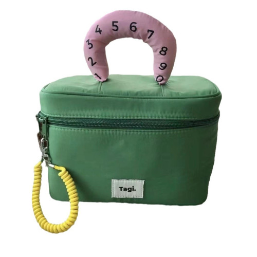 可愛撞色化妝包大容量女可攜式網紅包Tagi新款哈兜爆款化妝品收納包 可愛撞色化妝包大容量女可攜式網紅包Tagi新款哈兜爆款化妝品收納包