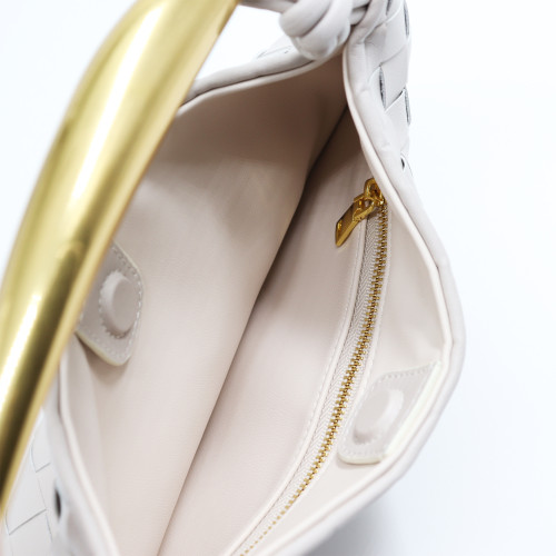 2025新款編織包半月設計鯊魚包軟皮百搭大容量手拎包時尚手提女包 2025新款編織包半月設計鯊魚包軟皮百搭大容量手拎包時尚手提女包