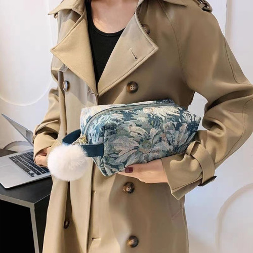 爆款網紅超火織花化妝包高級感女士手拿包可攜式出差旅行洗漱收納包 爆款網紅超火織花化妝包高級感女士手拿包可攜式出差旅行洗漱收納包