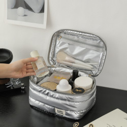 雲朵化妝包女2024新款大容量可攜式化妝品護膚品收納包旅行洗漱包袋