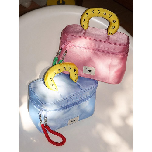 新款ins風哈兜多功能收納袋旅行出門可攜式大容量防水化妝品收納包 新款ins風哈兜多功能收納袋旅行出門可攜式大容量防水化妝品收納包