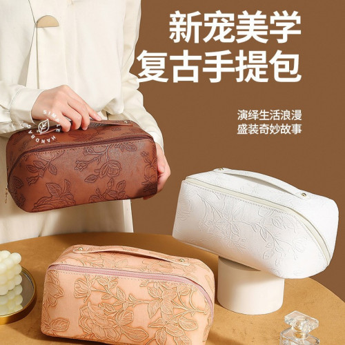 新款復古枕頭化妝包pu防水收納包大容量洗漱護膚國風高顔值 新款復古枕頭化妝包pu防水收納包大容量洗漱護膚國風高顔值