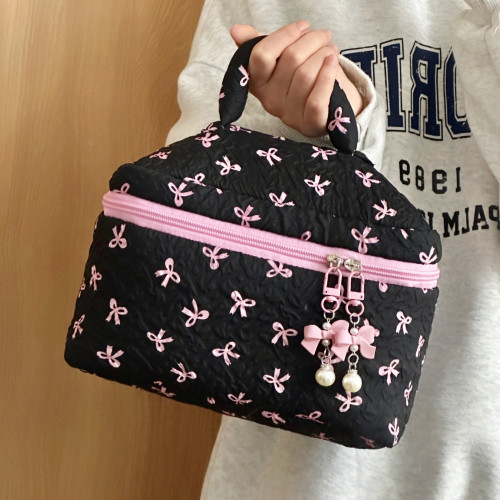 褶皺蝴蝶結化妝包女2025新款大容量手提洗漱包化妝品口紅收納包袋