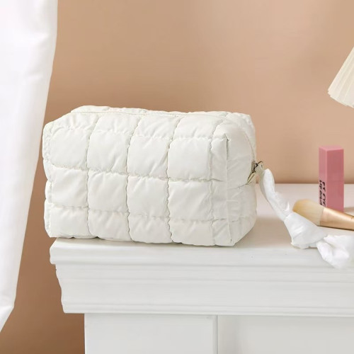 新款秋冬季八角化妝包袋充棉收納包太空棉手拿包絎縫棉布化妝包 新款秋冬季八角化妝包袋充棉收納包太空棉手拿包絎縫棉布化妝包