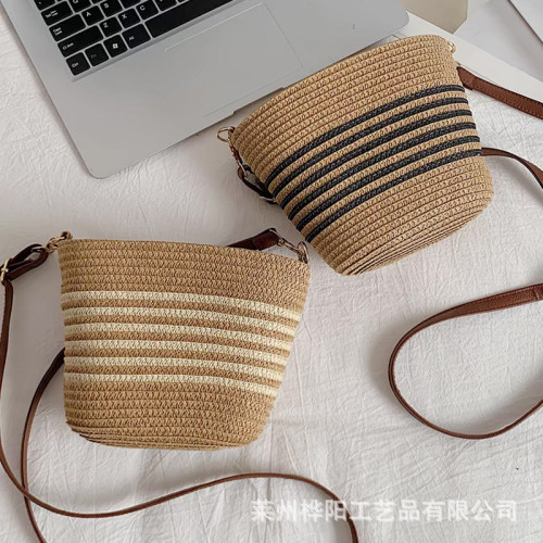 夏季流行草編小包包女2024新款海邊度假編織包休閒百搭斜背水桶包 夏季流行草編小包包女2024新款海邊度假編織包休閒百搭斜背水桶包