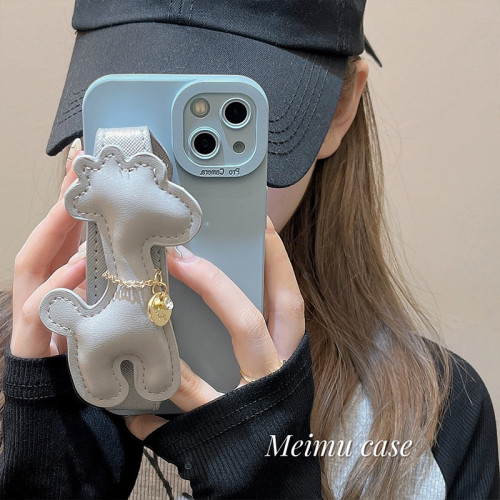 ins藍色長頸鹿腕帶適用蘋果16promax手機殼iphone15保護套12/11女 ins藍色長頸鹿腕帶適用蘋果16promax手機殼iphone15保護套12/11女