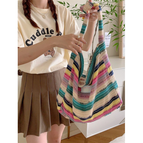 38101 包包女2023新款毛線針織手提包撞色彩虹條紋腋下單肩編織包