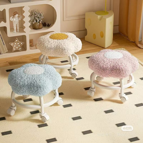 花朵滑輪矮凳家用萬向輪小凳子帶輪板凳學生宿舍出租房用換鞋凳 花朵滑輪矮凳家用萬向輪小凳子帶輪板凳學生宿舍出租房用換鞋凳