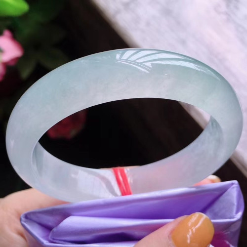 天然緬甸翡翠手鐲少女款冰糯種陽綠飄花貴妃鐲冰種翡翠玉手鐲送禮