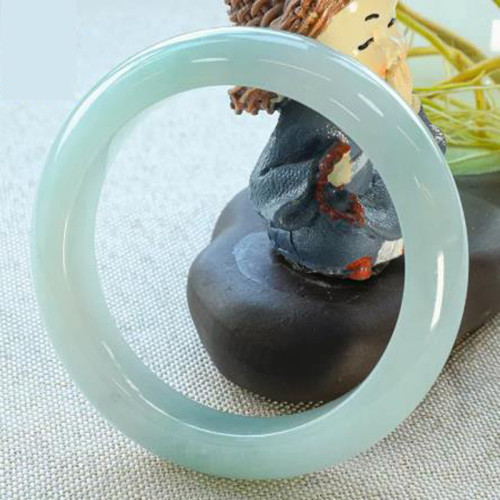 天然翡翠冰糯種飄綠鐲子緬甸晴水老坑寬條貴妃單色淺綠冰種玉手鐲