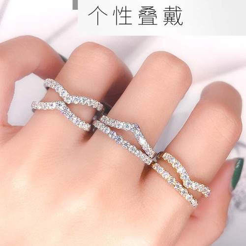 18K玫瑰金彩金鉑金V型小排鑽戒女莫桑石心形食指多戴式曡戴護戒指