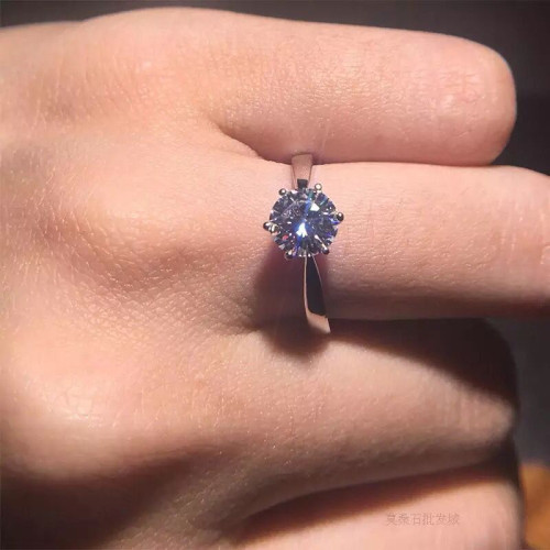 新品六爪1克拉鑽石倣真鑽戒莫桑石戒指女pt950鉑金結婚情侶對戒