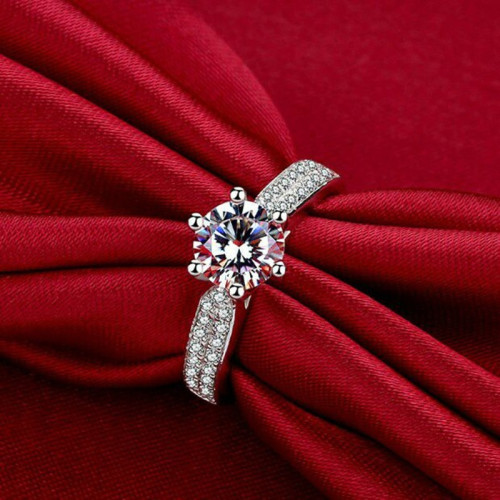 莫桑鑽戒指周家PT950鉑金一克拉戒指女白金結婚求婚對戒珠寶時尚