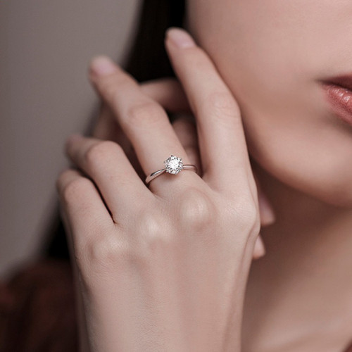 美國時尚莫桑鑽戒指女PT950鉑金六爪求婚設計鑽戒正品18k白金婚戒