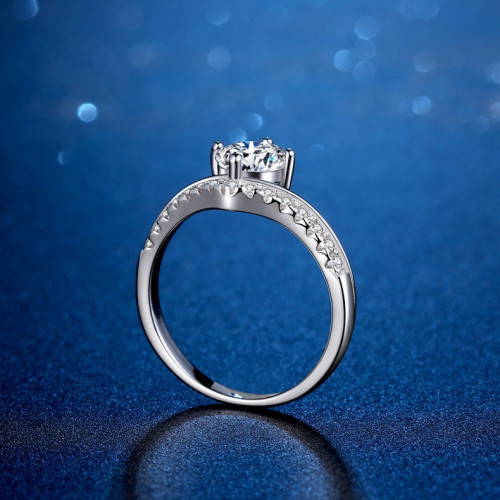 莫桑石鑽戒純銀戒指女PT950女戒鑲嵌皇冠定求結婚戒指送禮