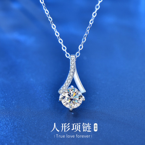 【新品特賣】D色人形莫桑鑽項鏈女莫桑石吊墜百搭鎖骨鏈創意禮物