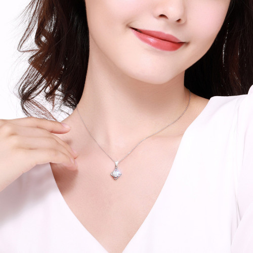 莫桑鑽項鏈女1克拉莫桑石吊墜鎖骨鏈經典四葉草純銀鉑金鎖骨吊墜