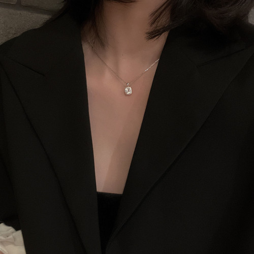 莫桑鑽項鏈女莫桑石吊墜設計感小衆純銀鎖骨鏈時尚簡約禮物送女友