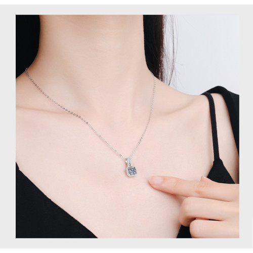 純銀項鏈女士鎖骨鏈百搭女款D色莫桑石吊墜莫桑鑽項鏈鑽石送女友