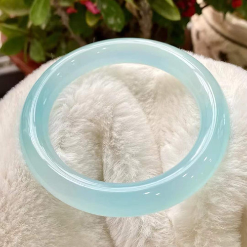 新款翡翠手鐲海藍時見鯨冰川藍小胖圓條手鐲女生清新小衆玉鐲手飾