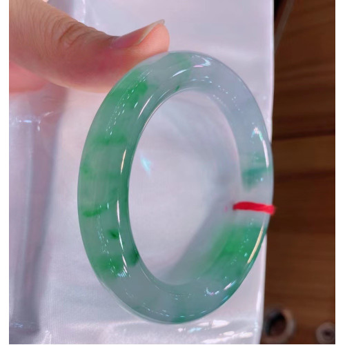 天然緬甸冰種飄綠花翡翠玉手鐲子晴水老坑a貨圓條翡翠手鐲少女款