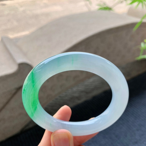 天然緬甸老坑a貨玉石翡翠手鐲女款冰種飄綠圓條福鐲翡翠手鐲送禮