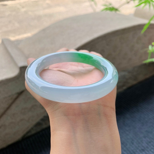 天然緬甸老坑a貨玉石翡翠手鐲女款冰種飄綠圓條福鐲翡翠手鐲送禮