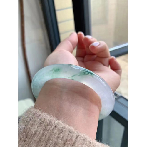 天然翡翠緬甸老坑翡翠手鐲少女款高冰透滿陽綠色飄花圓條女款鐲子