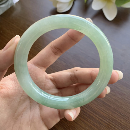 翡翠手鐲天然緬甸翡翠玉手鐲女款圓條淺綠色單色玉鐲子青色冰糯種