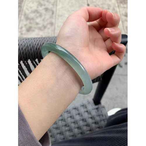 白月光高冰種a貨翡翠手鐲貴妃鐲天然緬甸玉手鐲女年輕款細條淺綠