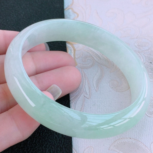 天然緬甸翡翠手鐲a貨純色淡綠色玉手鐲滿綠陽綠女玉石翠綠玉鐲子