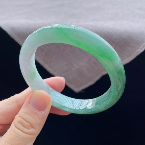 天然緬甸A貨翡翠手鐲冰糯種半山半水飄綠寬邊翡翠玉手鐲女款送禮