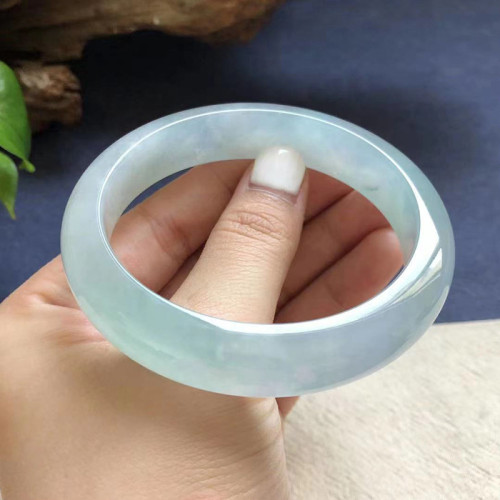 彩雲翡翠手鐲細條天然翡翠手鐲貴妃鐲子扁口冰糯種玉手鐲小號飄花