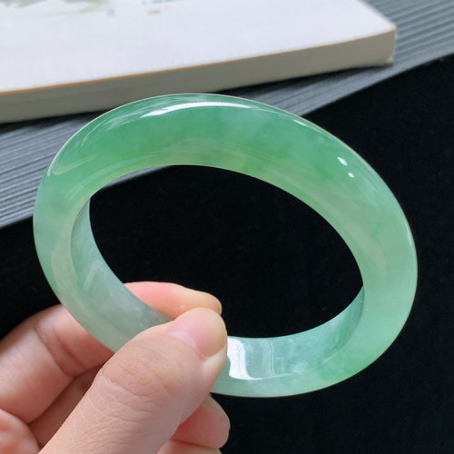 翡翠手鐲玉鐲緬甸老坑冰糯種正圈飄花陽綠淺綠圓條貴妃女款玉鐲子