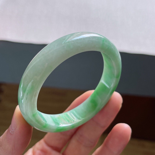 翡翠陽綠鐲子緬甸老坑正圓冰種飄綠貴妃送禮品蘋果綠冰糯種玉手鐲