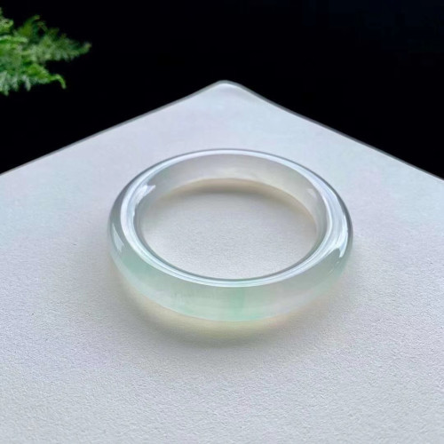 天然緬甸高冰種飄花翡翠手鐲圓條玉手鐲子貴妃玉鐲女款送閨蜜陽綠