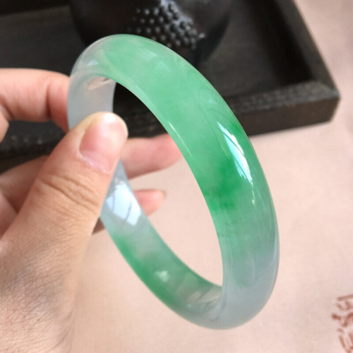 行婷天然緬甸翡翠手鐲女款時尚冰種陽綠玉鐲子送女友媽媽節日禮物