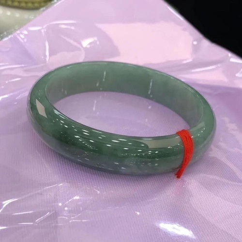 緬甸天然老坑翡翠手鐲女A貨高冰飄綠正圈翡翠玉手鐲飄花冰種墨綠